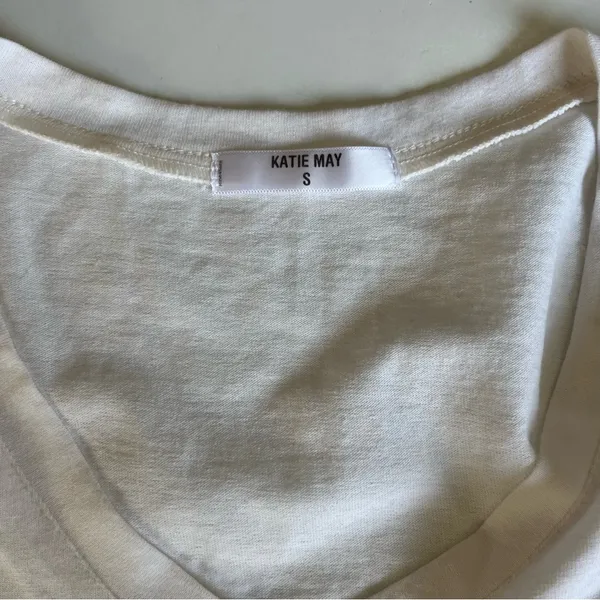 Katie May White About Live Graphic T-Shirt - Image 4