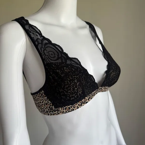 Victoria’s Secret PINK Black Lace Leopard Print Bralette Size S - Image 3