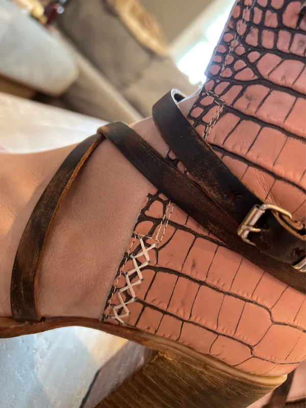 FREEBIRD by Steven NWOT Crocodile Bakers Discontinued Color booties - Image 10