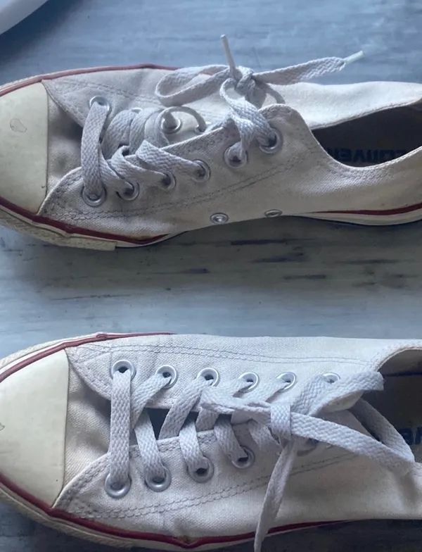Converse Chuck Taylor Low Top - Image 2