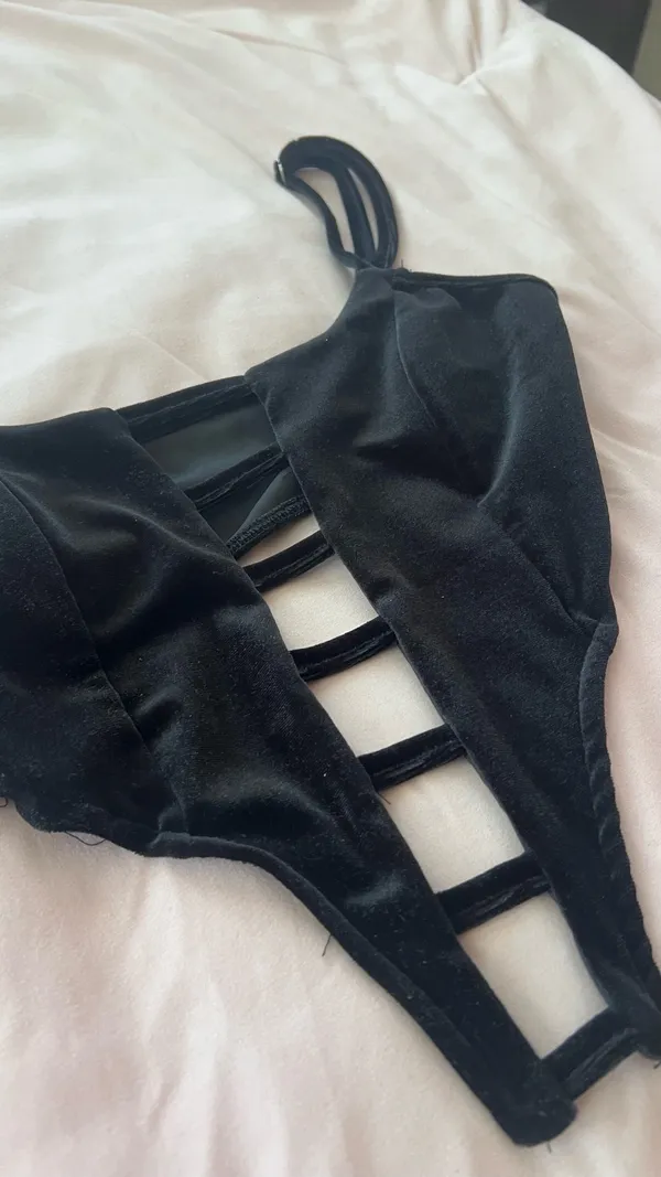 Going Out Forever 21 Top Black - Image 3