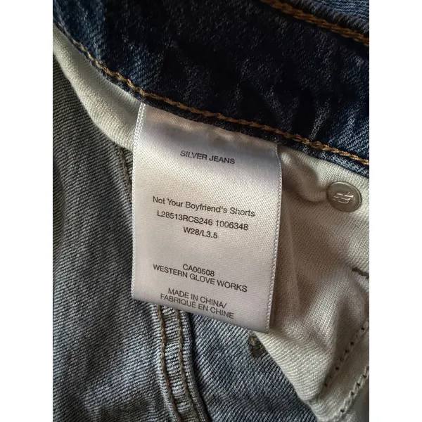 Silver Jeans Co Not Your Boyfriend's Shorts Distress Denim Medium Wash W28 L3.5 - Image 2