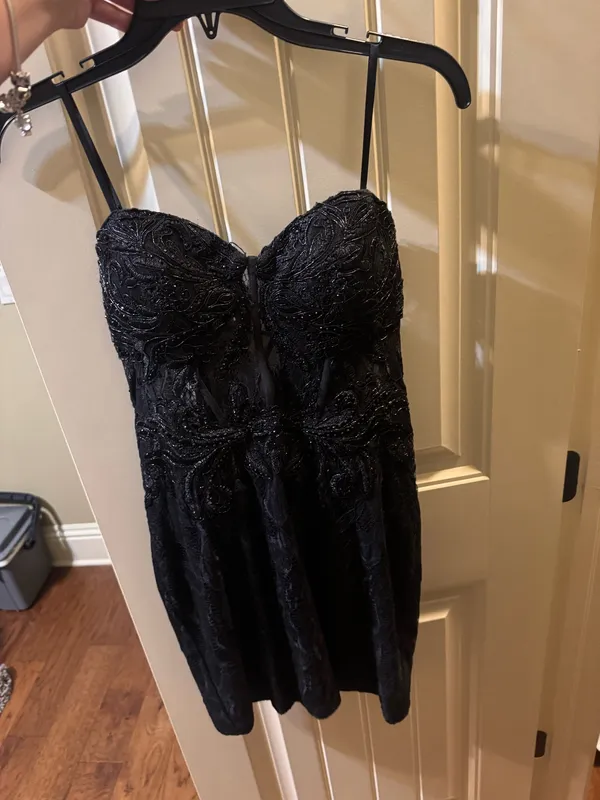Dillard's Black strapless homecoming dress - Image 5
