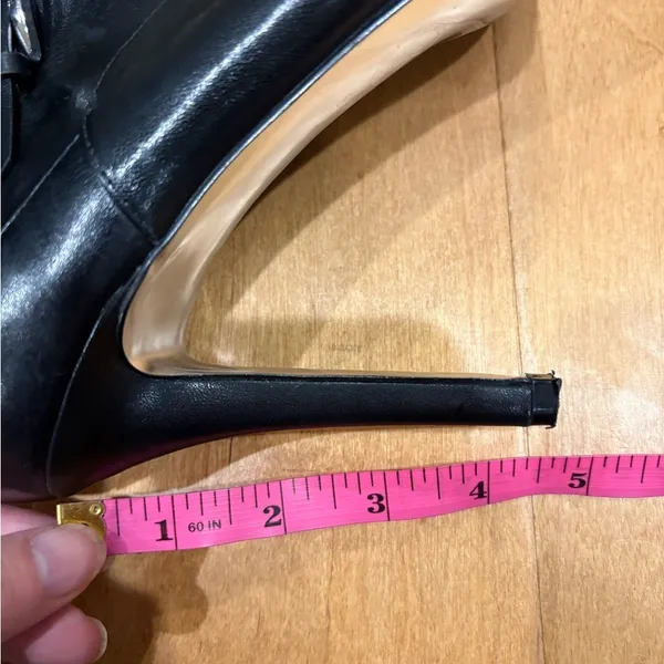 Michael Kors stiletto heel pointed toe booties black leather silver buckle 9.5 - Image 7