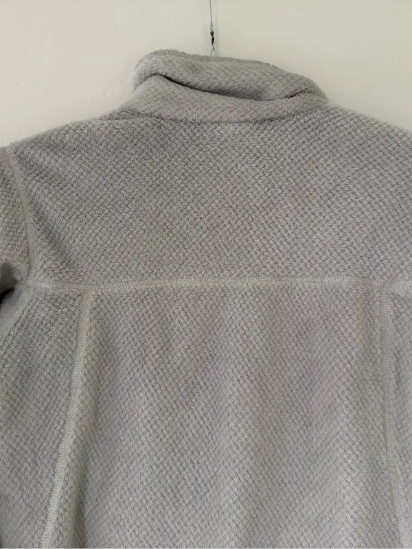 Patagonia Women’s Re-Tool Snap-T Pullover in Tailored Grey - Nickel Size Small - Image 11