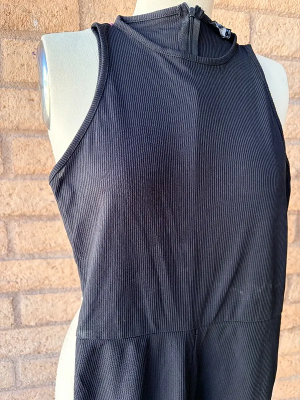 Pretty Little Thing | Black Ribbed Mock Neck Mini Romper | Size 8 - Image 5