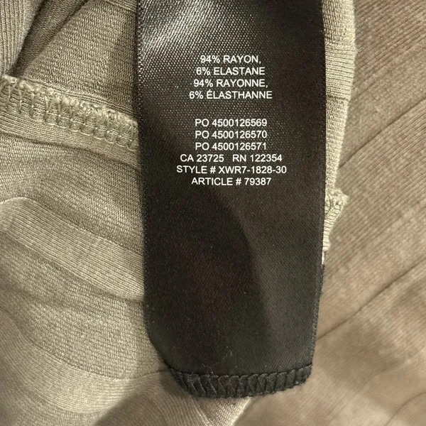 Aritzia/Wilfred Free Only Turtleneck - Green in Size XS - Image 6