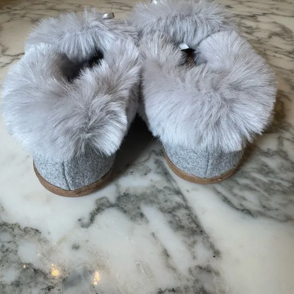 NWT J.Crew womens faux shearling grey moccasin slipper size 8 sold out! - Image 11