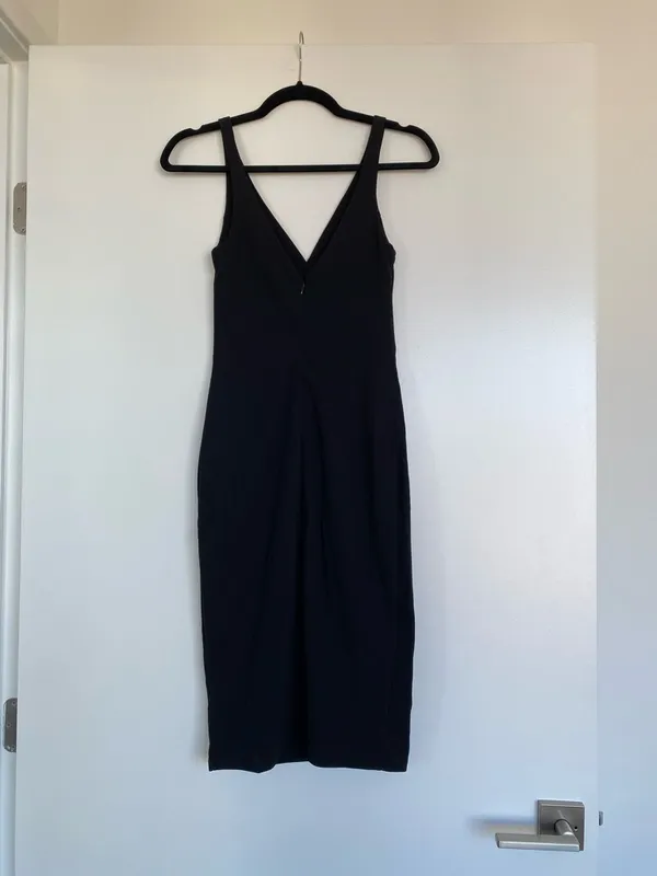 Lulus Black V-Neck Midi Dress - Image 2
