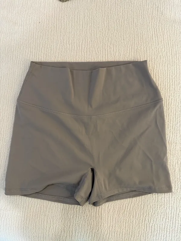 Garage Active Booty Shorts Beige - Image 5