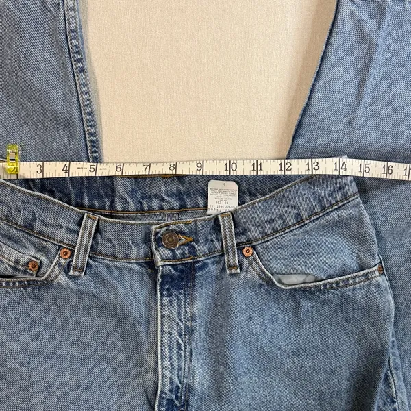 Levi's Straight Leg Jeans in Light Blue Denim - Image 4