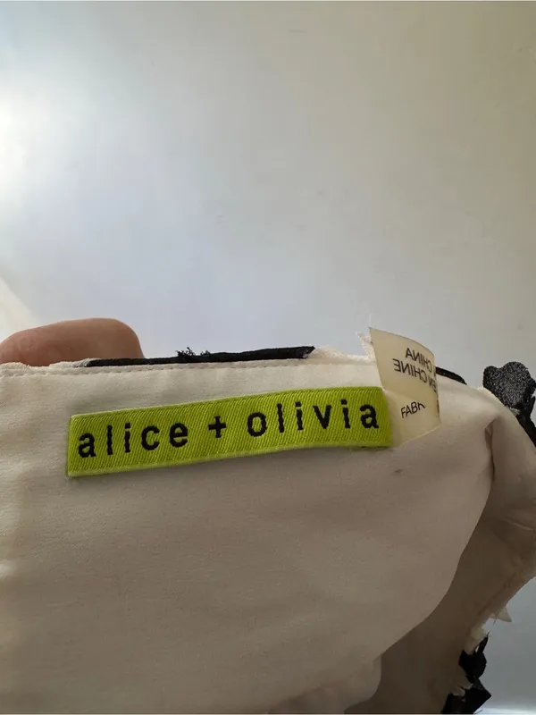 Alice + Olivia "Margarita" Tiered Floral Appliqué Mini Skirt - Image 6
