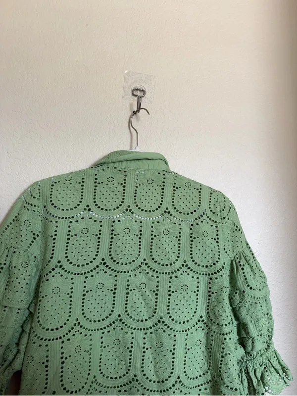 Farm Rio Pineapple Eyelet Scalloped Hem Button-Front Blouse Green Women's Small - Image 6