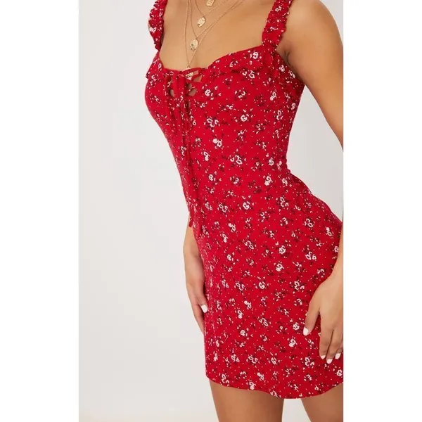 Pretty Little Thing ✨Red Ditsy Floral Print Frill Detail Shift Dress✨ - Image 4