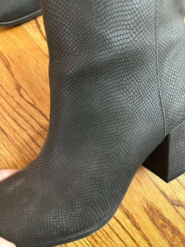 Black Ankle Boots Size 9 - Image 4
