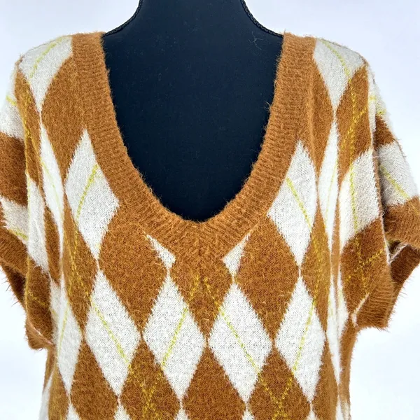Free People Sweater Vest Women's Through the Motion Argyle Boxy Tan Cream Medium - Image 4