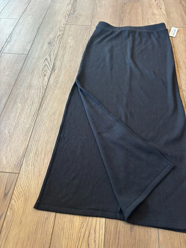 Old navy maxi skirt  - Image 2