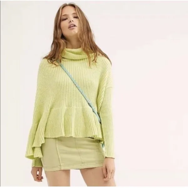 Free People Layer Cake Sweater Key Lime XS Oversized Turtleneck Chunky Knit - Image 5