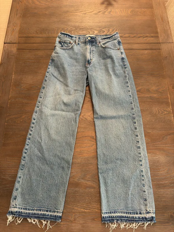 Abercrombie & Fitch 90s Relaxed High Rise Jean - Image 3