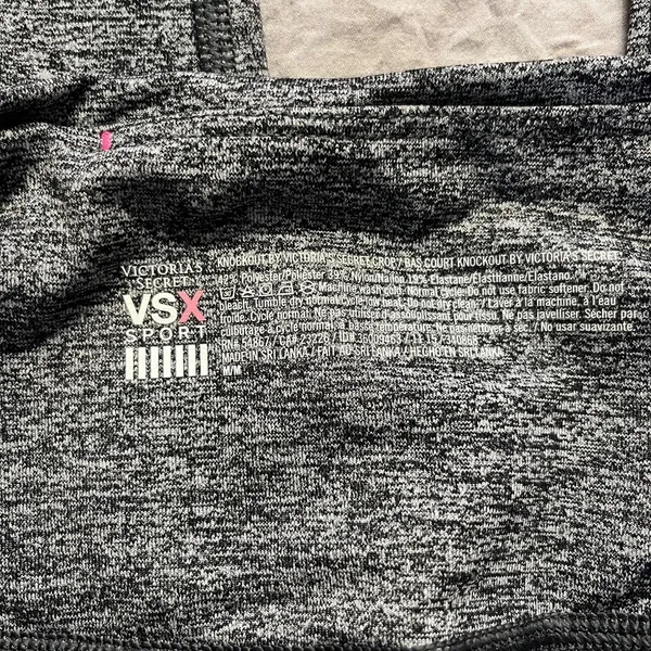 NWOT Victoria's Secret VSX Sport Knockout Capri Leggings - Image 4
