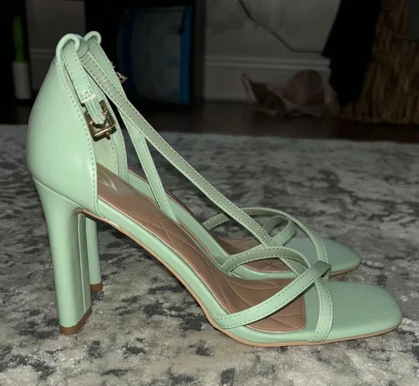 green heels - Image 2