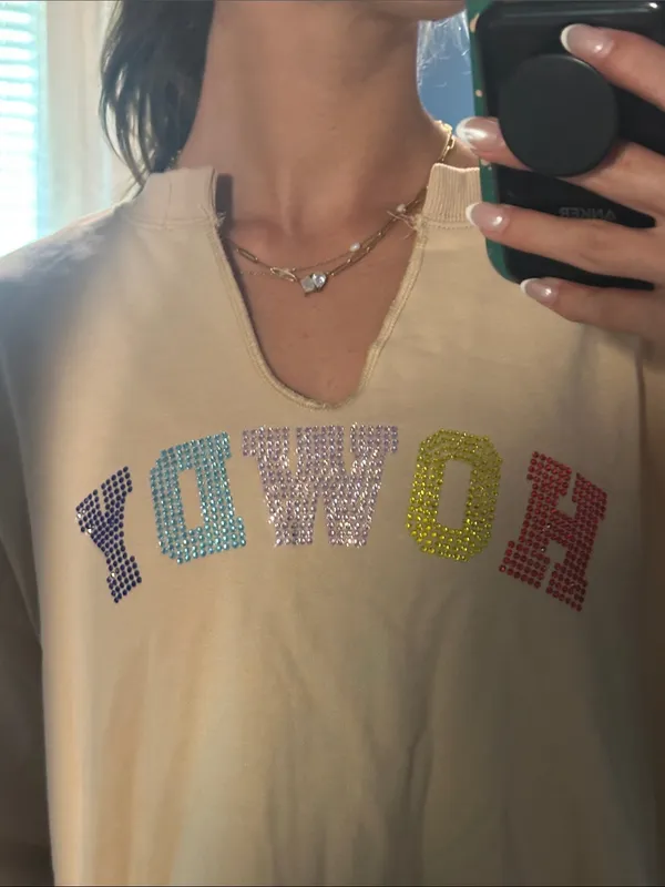 Peach Love California Cream 'HOWDY' Graphic Sweatshirt - Image 4