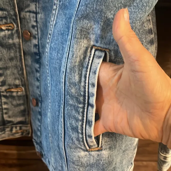 Wrangler Zip off sleeves Denim Jacket.  NWT - Image 9