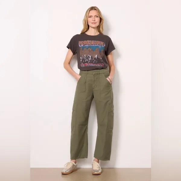 Daydreamer NWT Foreigner in Concert Graphic Tee - S - Image 3