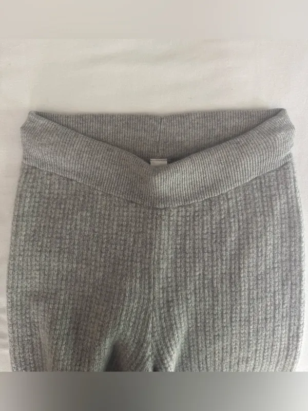 Alo Yoga cashmere high waist plush waffle athletic Heather grey pants Size XS - Image 7