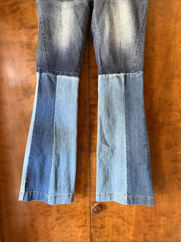 VENUS Patchwork Two Tone Flare Jeans High Rise Wide Leg Denim. Size 6 - Image 4