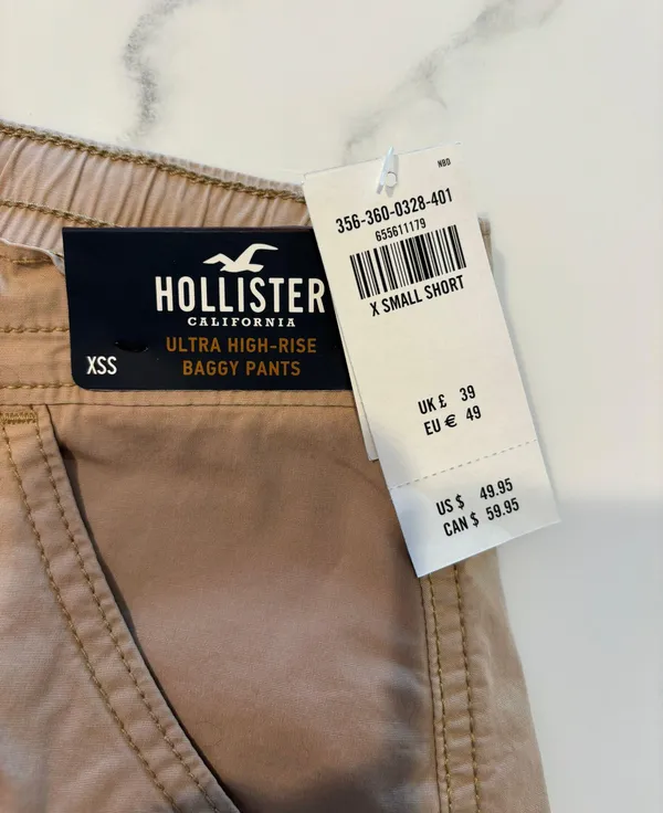 Hollister Cargo Pants - Image 4