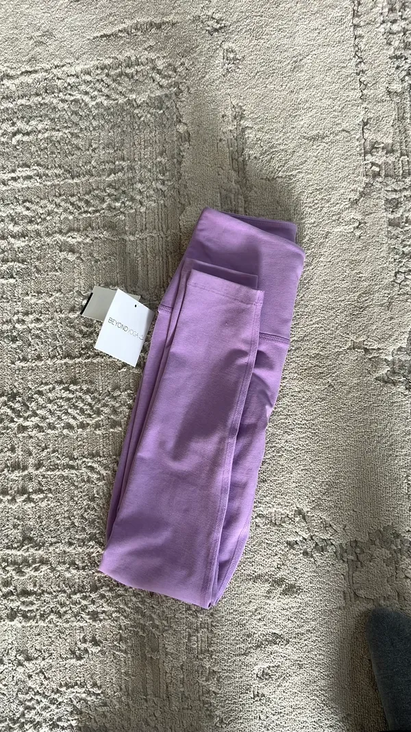 Beyond Yoga Yoga Leggings - Image 8