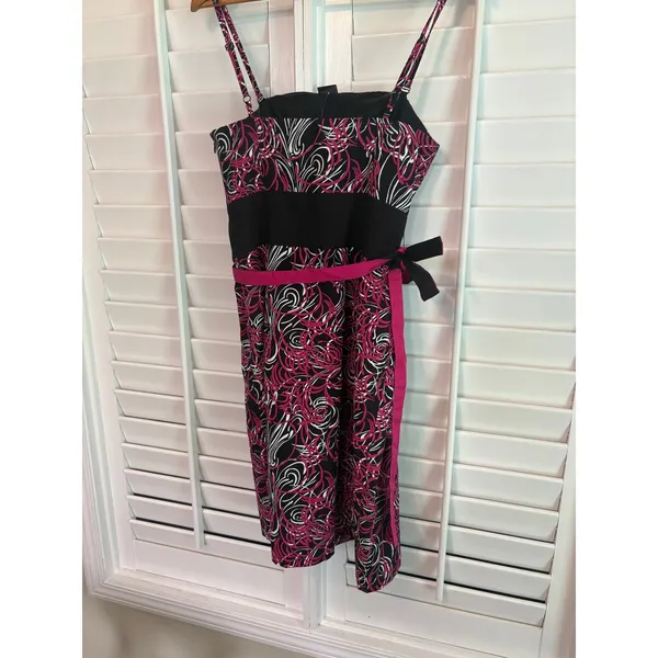 Loft Black‎ And Pink Dress Size 6 - Image 2