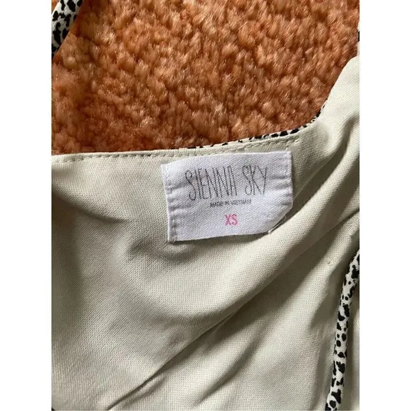 Sienna Sky Summer Down Buttons Dress XS - Image 3