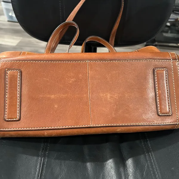 Fossil Women's Brown Leather Tote - Image 8