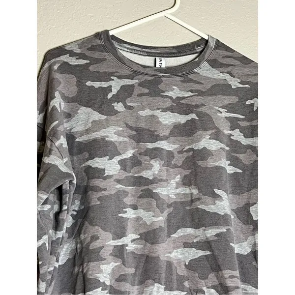 ATHLETA WOMEN'S GRAY CAMO LUX LONG SLEEVE BALANCE PULLOVER SWEATSHIRT Sz S - Image 3