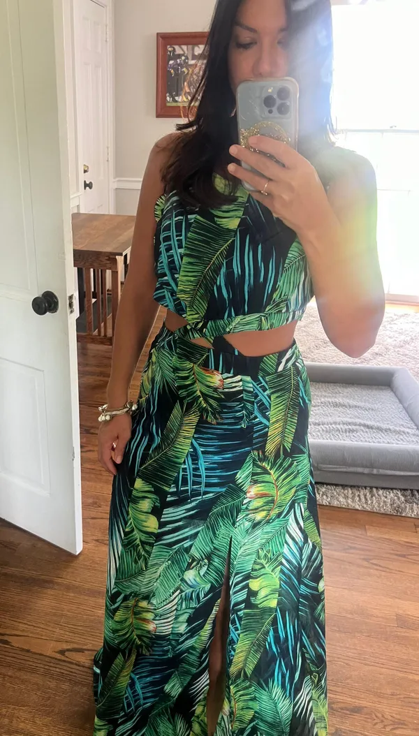 Impressions Beautiful Vacation Dress - Image 2