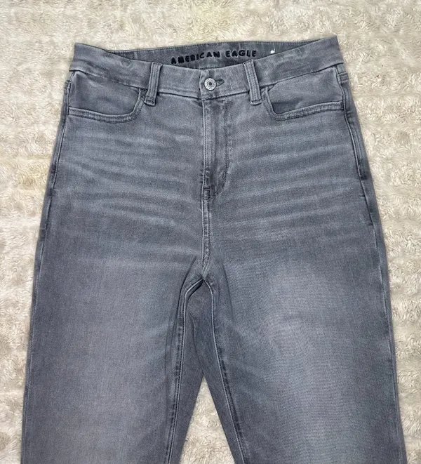 American Eagle grey Curvy Hi-Rise Next Level Stretch denim jeggings Size 8 X-Long - Image 2