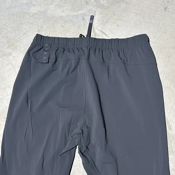 Fabletics Jogger UNISEX SZ L One Drawstring Pocket Pants Sweatpants Grey Running - Image 9