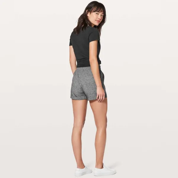 Lululemon Spring Break Away Short *4-way Stretch 3" Size 6 - Image 2