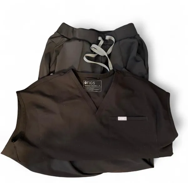 Black figs scrub set  - Image 2