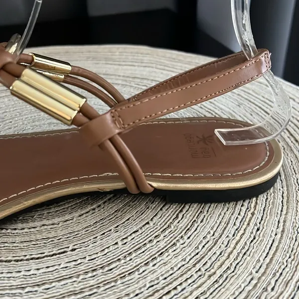 Montego Bay Tan Gold Hardware Thong Slingback Sandals‎ Size 9 - Image 5