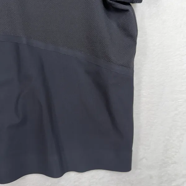 Lululemon 14 Final Lap Short Sleeve Mesh Panel Relaxed Fit Black Activewear Top - Image 5