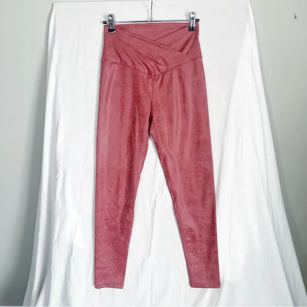 OFFLINE X AERIE | Pink Wax Coated Crossover Leggings Sz M - Image 3