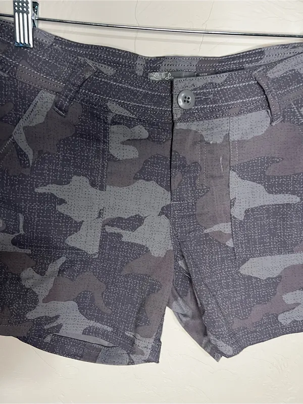 Prana‎ Olivia Blue Gray Camo Outdoor Hiking Trail Utility Shorts - Image 3