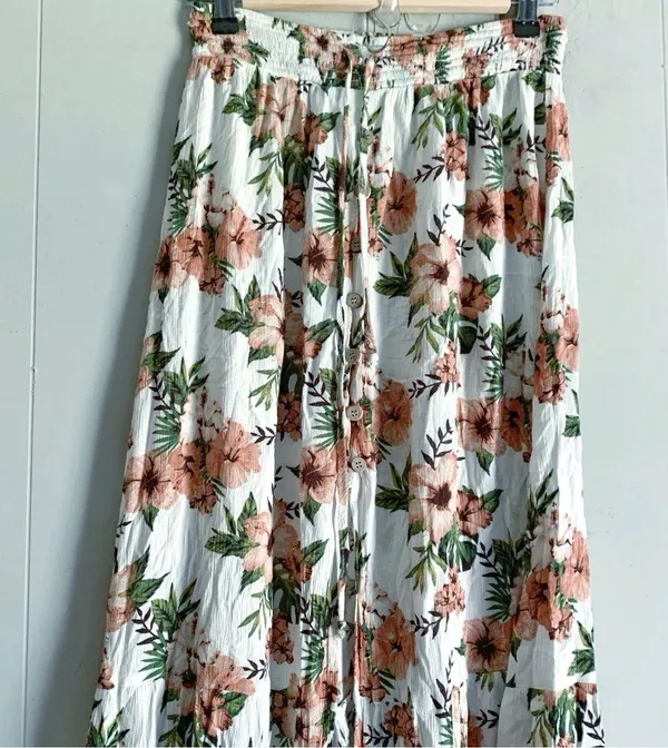 Mi Ami by Francesca’s Hibiscus Printed Maxi Skirt M - Image 3