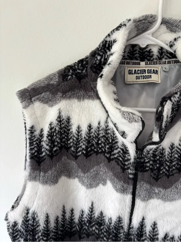 Glacier Gear Outdoor Black White Fleece Vest Forest Tree Scene Alaska Winter - Image 3