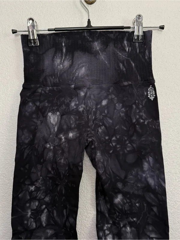 Free People Movement Good Karma Tie Dye Leggings XS Small - Image 3
