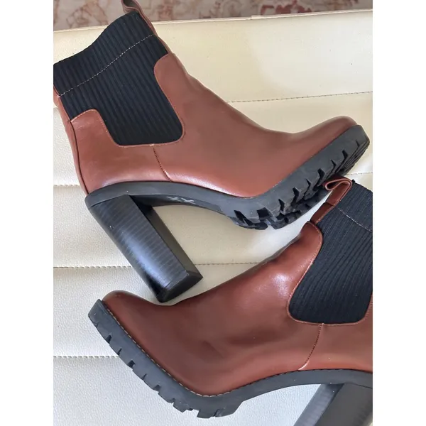 BCBGeneration Prali Brown Block Heel Sock Ankle Boots Lug Sole Size 9.5 GN219821 - Image 5
