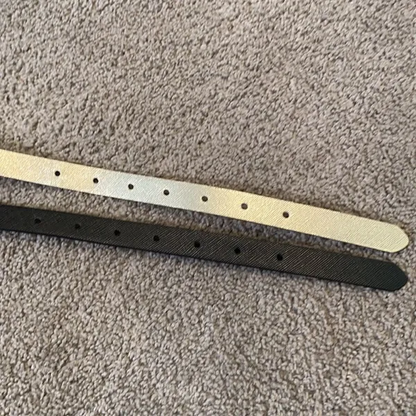 Women’s Belts 2 Pack 1 Black wSilver Buckle & 1 Gold/Silver wGold Buckle L NWT - Image 4